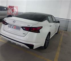 نيسان ألتيما